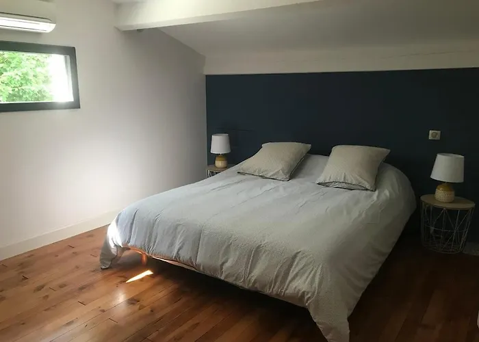 De Frizot, 5 Minutes De Nogaro, Inclusiv Feriehus *